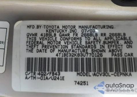 2003 Toyota Camry Le/Se/Xle z USA, uszkodzony, nr VIN 4T1BE32K83U770126
